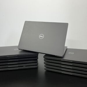 Dell Latitude 7400 Core i5 Vân Carbon